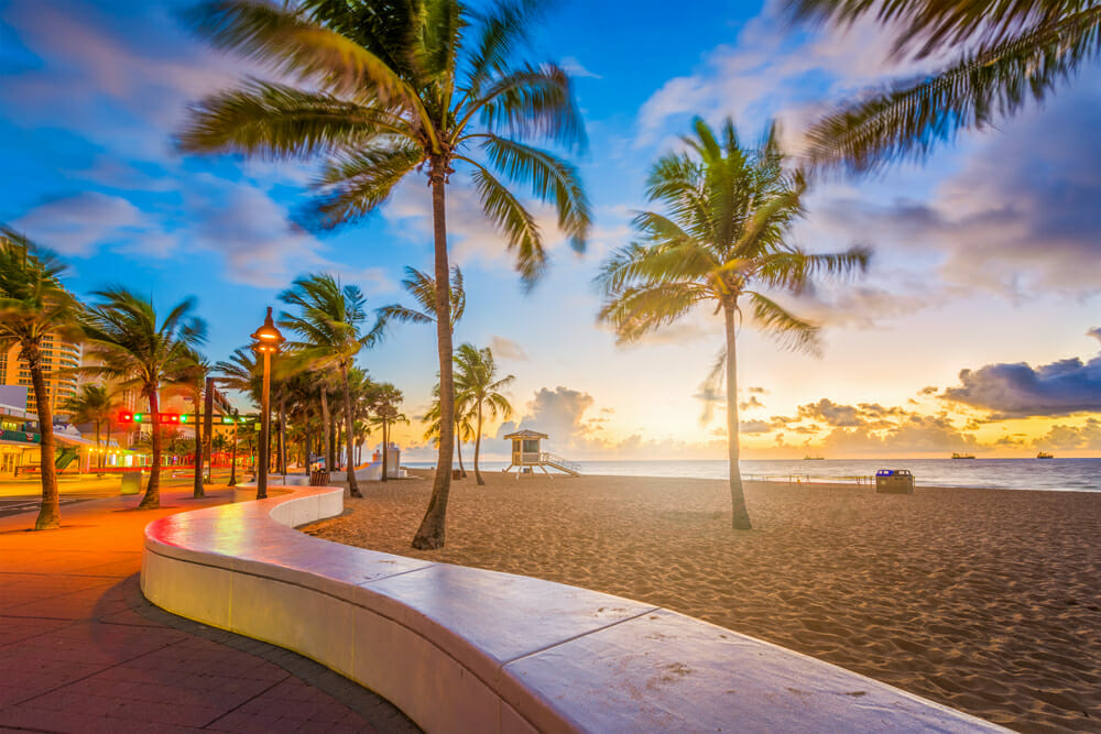 Fort Lauderdale Beach Live Cam - Ft. Lauderdale, FL USA - BoatingWorld