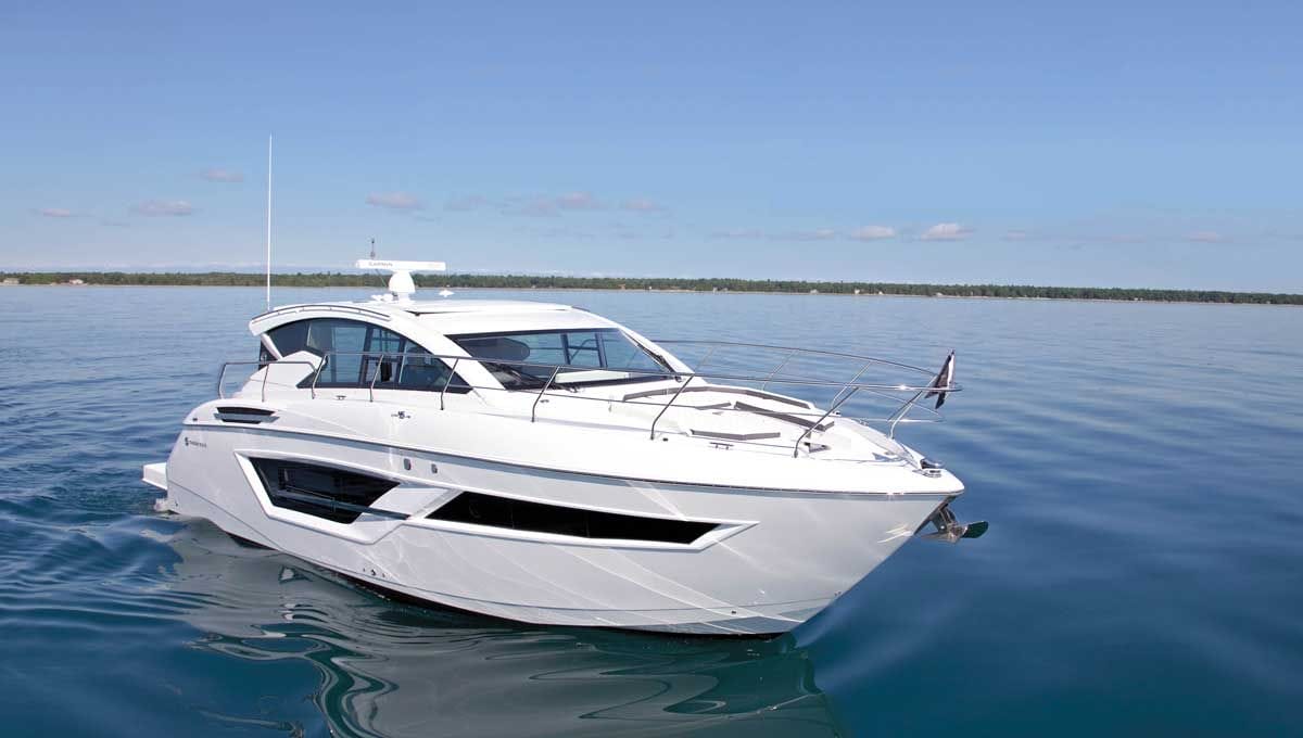 cruisers yachts reviews